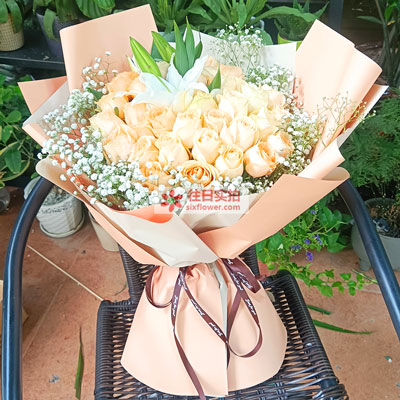 吕梁33朵香槟玫瑰百合，心里永远是你